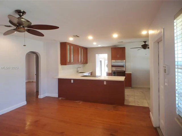 1600 Jackson St, Hollywood FL 33020