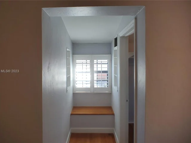 1600 Jackson St, Hollywood FL 33020