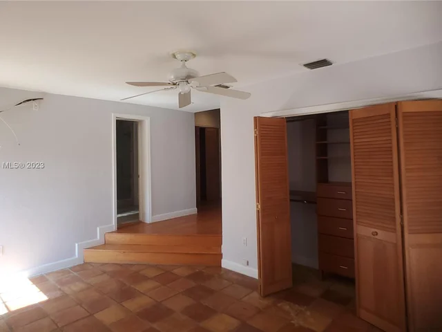 1600 Jackson St, Hollywood FL 33020