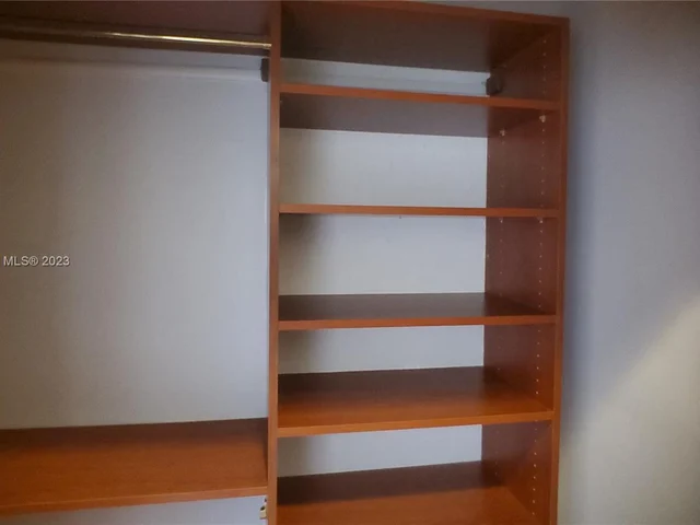 1600 Jackson St, Hollywood FL 33020