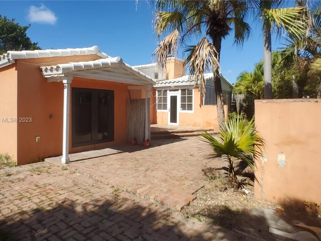 1600 Jackson St, Hollywood FL 33020