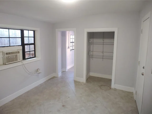 1600 Jackson St, Hollywood FL 33020