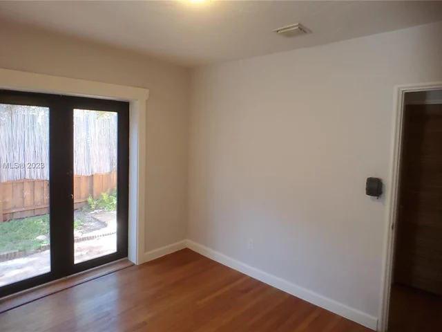 1600 Jackson St, Hollywood FL 33020