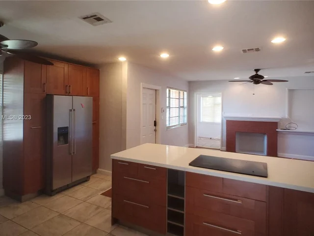 1600 Jackson St, Hollywood FL 33020