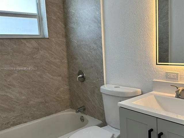 15730 NW 28th Pl, Miami Gardens FL 33054