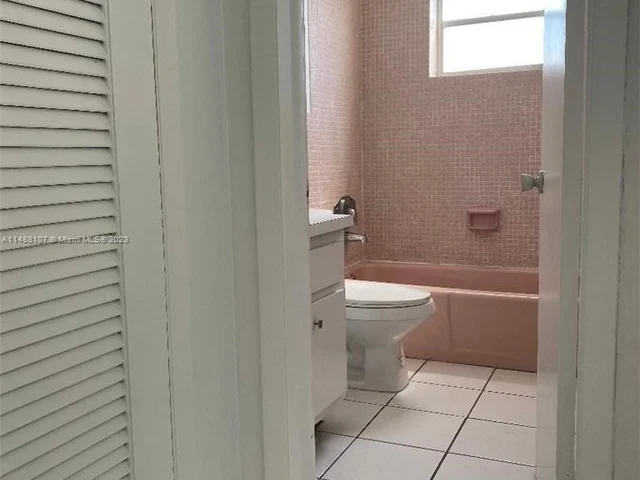 1855 Plunkett St # 101, Hollywood FL 33020