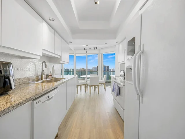 7000 Island Blvd # 2203, Aventura FL 33160