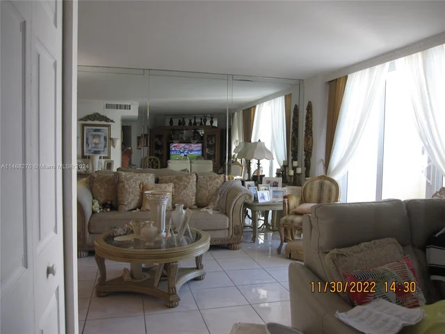 3180 S Ocean Dr, Hallandale Beach FL 33009
