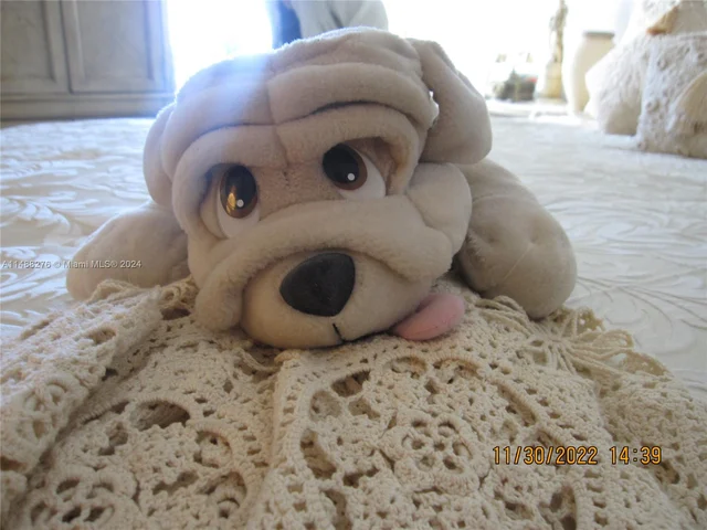 3180 S Ocean Dr, Hallandale Beach FL 33009