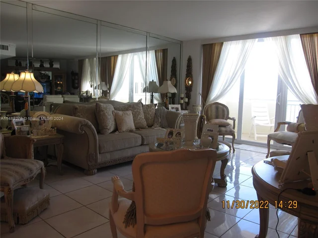 3180 S Ocean Dr, Hallandale Beach FL 33009