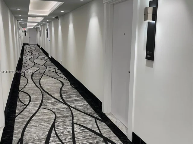 3180 S Ocean Dr, Hallandale Beach FL 33009