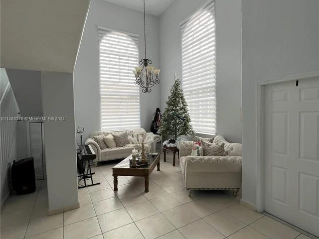 15973 SW 53rd Ter, Miami FL 33185