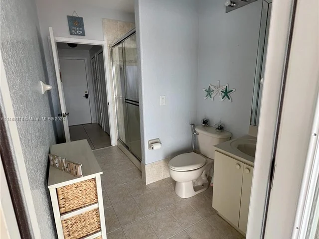 15973 SW 53rd Ter, Miami FL 33185