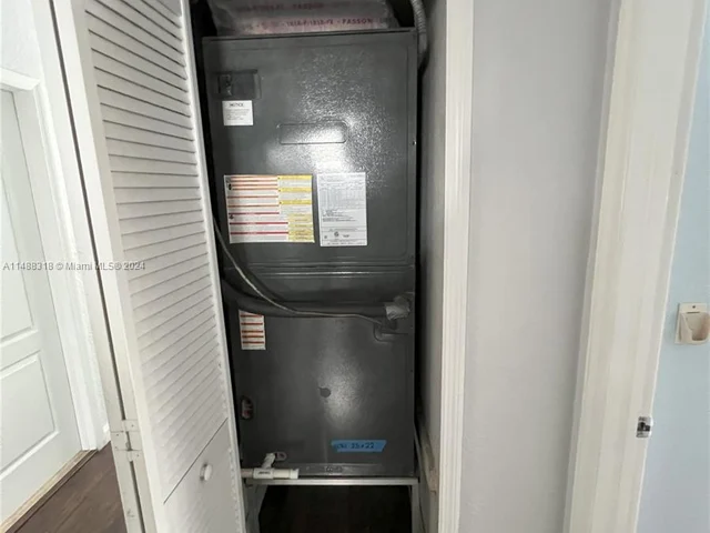 15973 SW 53rd Ter, Miami FL 33185