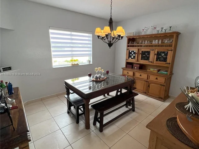 15973 SW 53rd Ter, Miami FL 33185