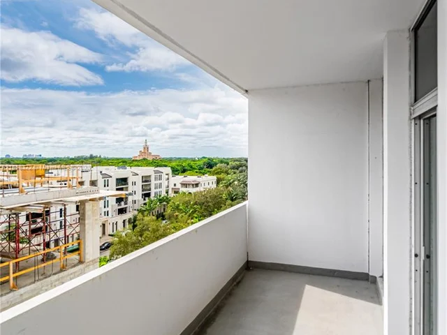 700 Biltmore Way # 802, Coral Gables FL 33134