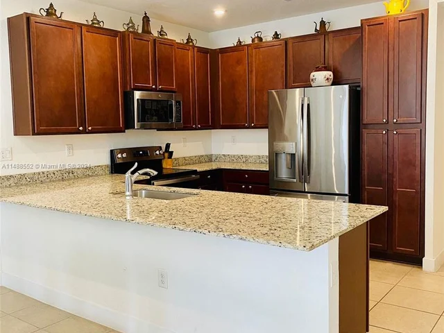 10974 SW 235th St # 10974, Homestead FL 33032