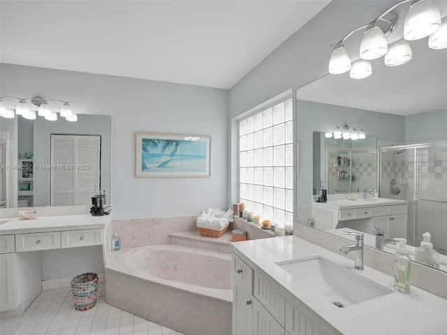 1930 NW 182nd Ter, Pembroke Pines FL 33029