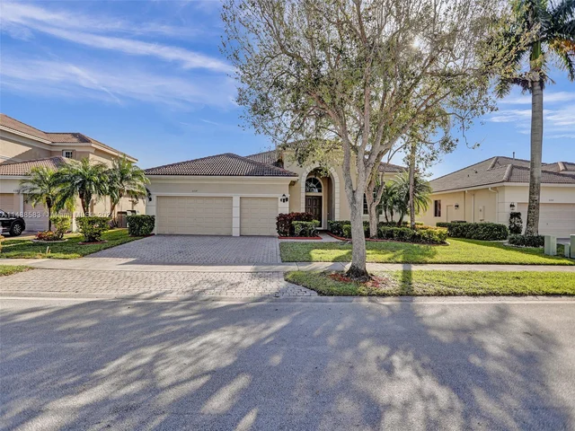 6334 SW 192nd Ave, Pembroke Pines FL 33332