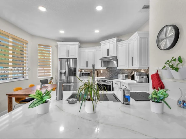 6502 SW 158th Pass, Miami FL 33193