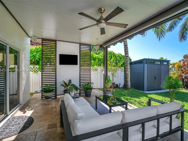 6502 SW 158th Pass, Miami FL 33193