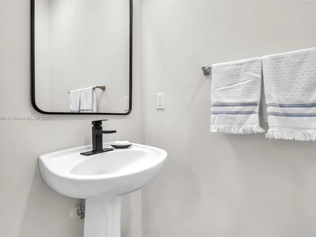 6502 SW 158th Pass, Miami FL 33193