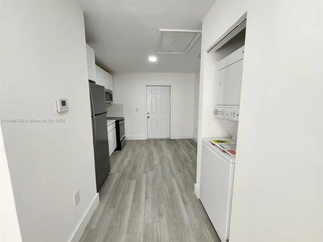 1247 NW 28th St # 3, Miami FL 33142