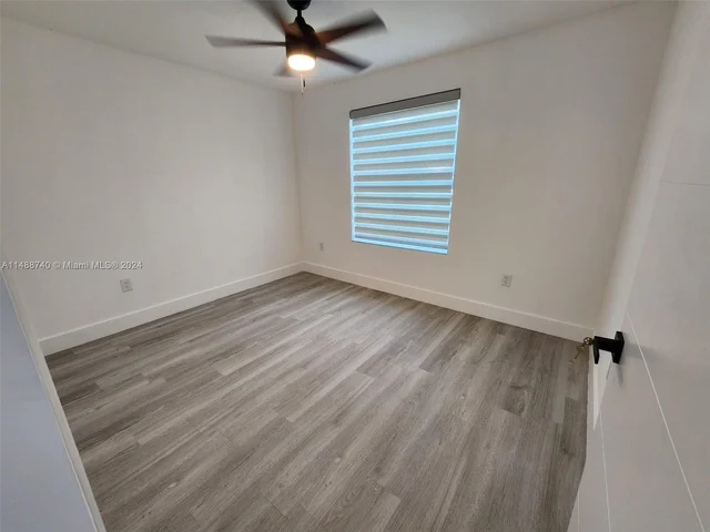 1247 NW 28th St # 3, Miami FL 33142