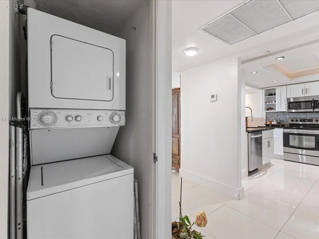 10000 W Bay Harbor Dr # 503, Bay Harbor Islands FL 33154