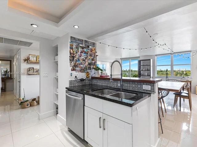 10000 W Bay Harbor Dr # 503, Bay Harbor Islands FL 33154