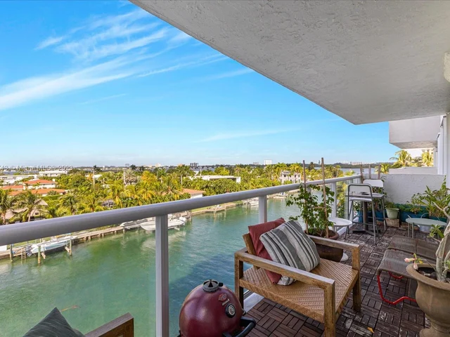 10000 W Bay Harbor Dr # 503, Bay Harbor Islands FL 33154