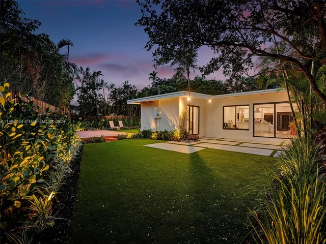 18560 NE 20th Ct, North Miami Beach FL 33179