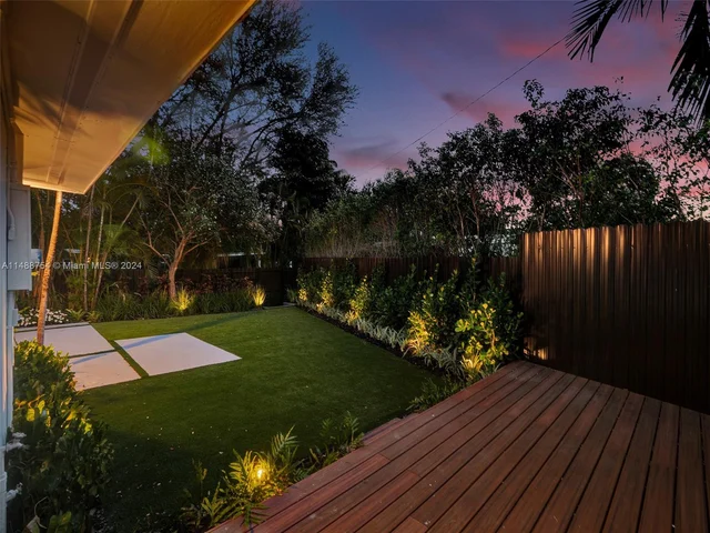 18560 NE 20th Ct, North Miami Beach FL 33179