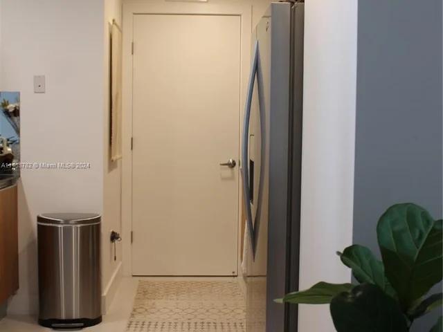 1060 Brickell Ave # 2505, Miami FL 33131