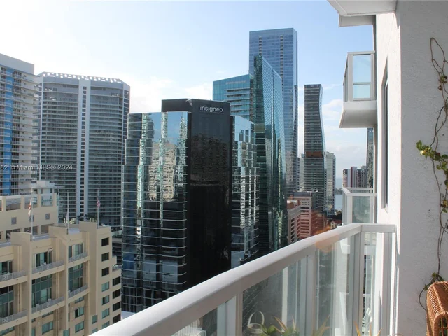 1060 Brickell Ave # 2505, Miami FL 33131