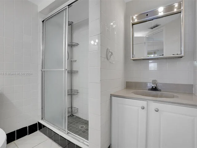 5431 NE 25th Ave # 103B, Fort Lauderdale FL 33308