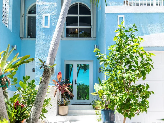 387 Franklin St, Hollywood FL 33019