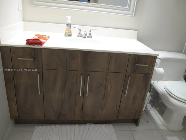 387 Franklin St, Hollywood FL 33019