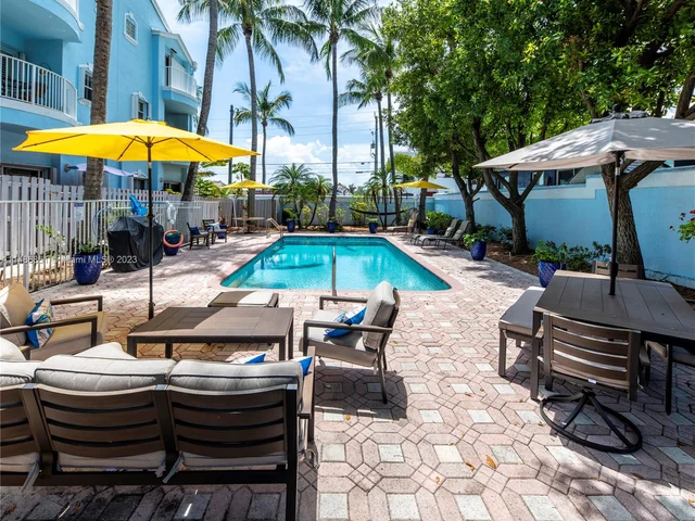 387 Franklin St, Hollywood FL 33019