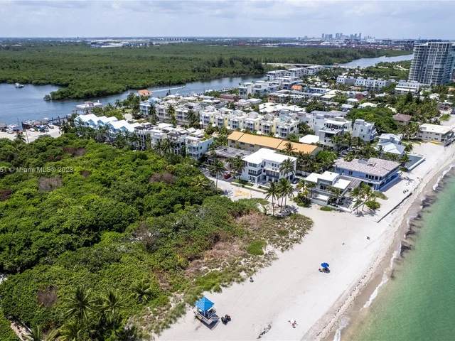 387 Franklin St, Hollywood FL 33019