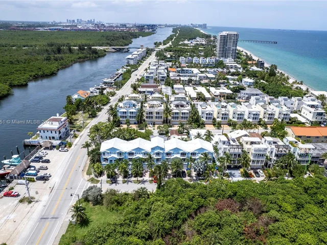 387 Franklin St, Hollywood FL 33019