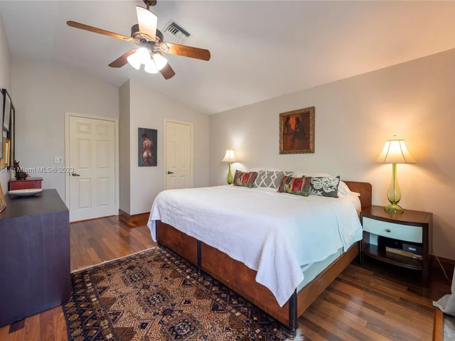 387 Franklin St, Hollywood FL 33019