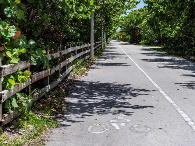 387 Franklin St, Hollywood FL 33019