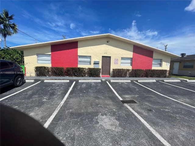 1870 NW 58th TERRACE # 3, Sunrise FL 33313