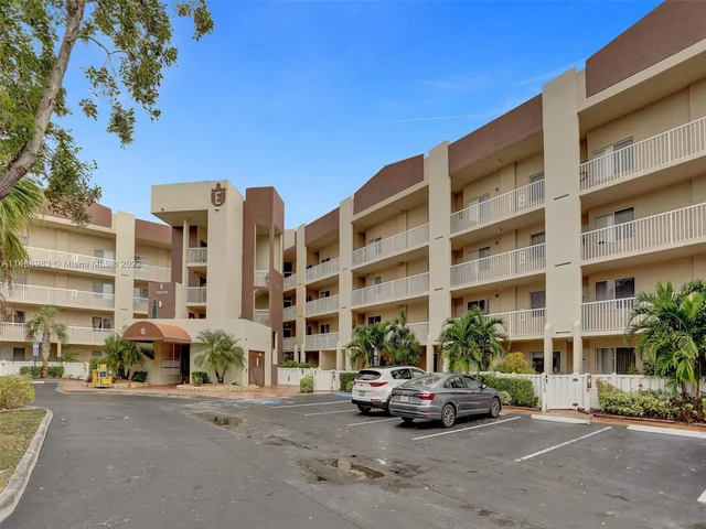 7686 Trent Dr # 313, Tamarac FL 33321