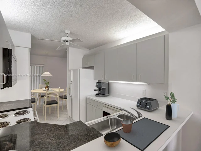 7686 Trent Dr # 313, Tamarac FL 33321