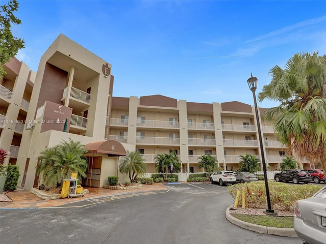 7686 Trent Dr # 313, Tamarac FL 33321
