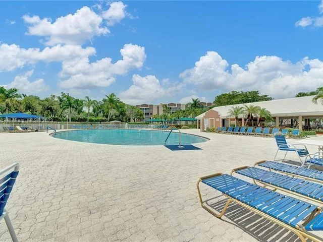 7686 Trent Dr # 313, Tamarac FL 33321