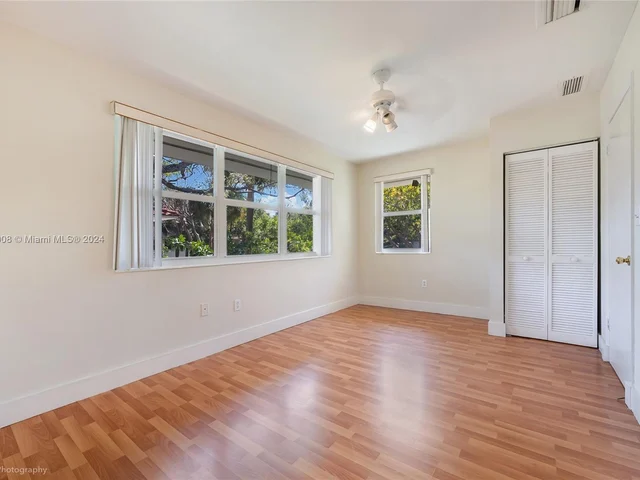 3698 Franklin Ave, Miami FL 33133