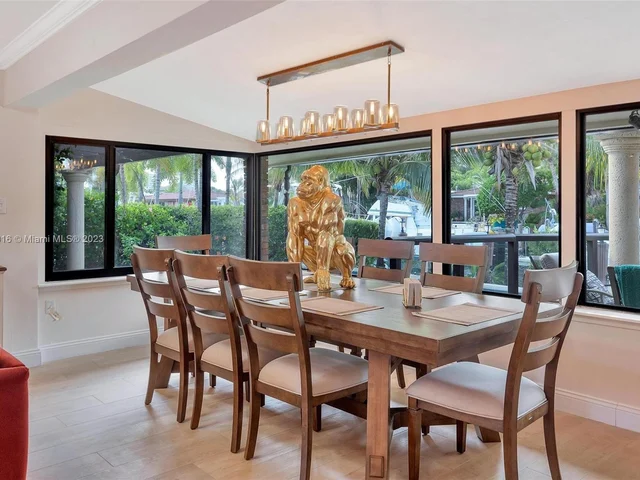 2720 SE 14th St, Pompano Beach FL 33062